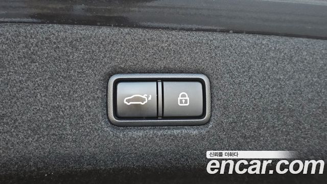 Kia K9 3.8 GDI AWD PlatinumⅡ 2019 — фото 16