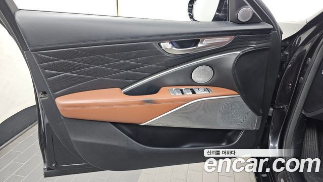 Kia K9 3.8 GDI AWD PlatinumⅡ 2019 — фото 24