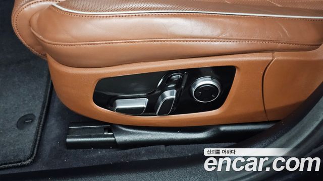 Kia K9 3.8 GDI AWD PlatinumⅡ 2019 — фото 33