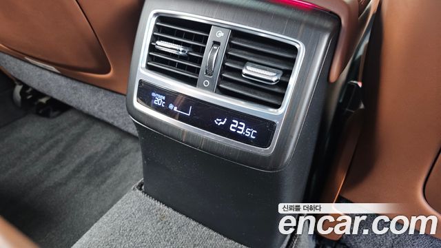 Kia K9 3.8 GDI AWD PlatinumⅡ 2019 — фото 36