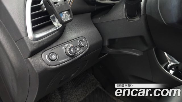 Chevrolet Trax 1.4 Premier 2019 — фото 19