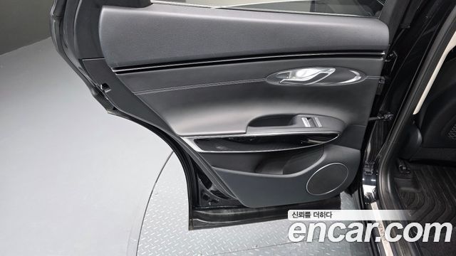 Genesis GV70 2.5T Gasoline 2WD 2021 — фото 25