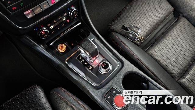 Mercedes-Benz CLA-Class (C117) CLA45 AMG 4MATIC 2017 — фото 9