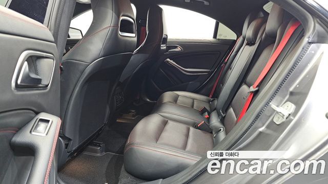 Mercedes-Benz CLA-Class (C117) CLA45 AMG 4MATIC 2017 — фото 11