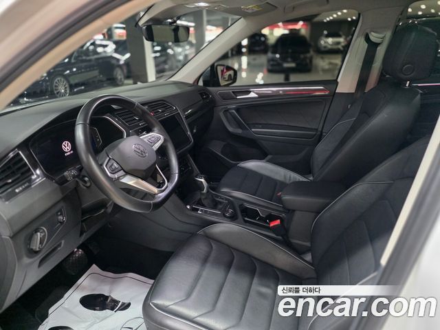 Volkswagen Tiguan (II) 2.0 TDI 4Motion Prestige 2023 — фото 12