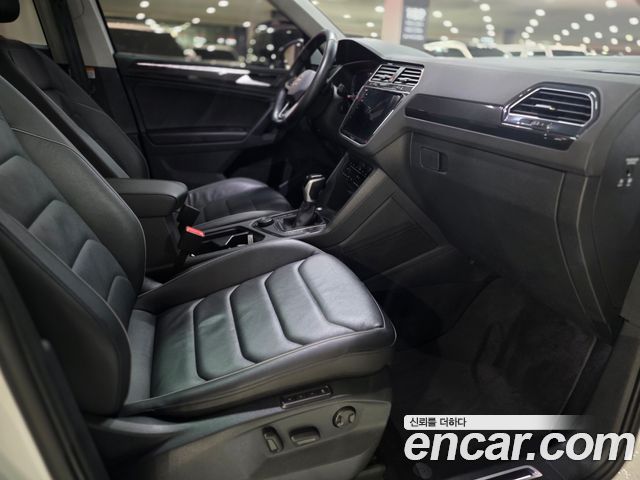 Volkswagen Tiguan (II) 2.0 TDI 4Motion Prestige 2023 — фото 13