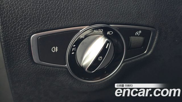 Mercedes-Benz E-Class (W213) E220d 4MATIC Exclusive 2021 — фото 30