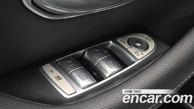 Mercedes-Benz E-Class (W213) E220d 4MATIC Exclusive 2021 — фото 37