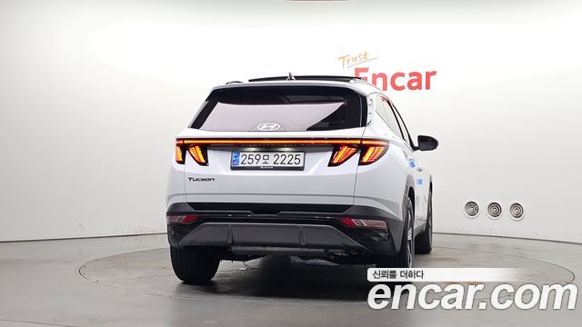 Hyundai Tucson (NX4) Gasoline 1.6 Turbo 2WD Inspiration 2021 — фото 4