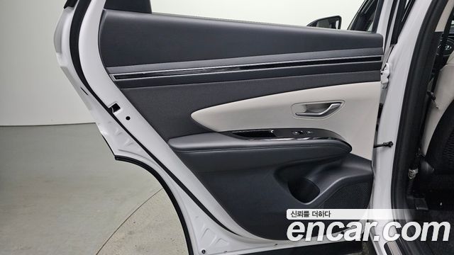 Hyundai Tucson (NX4) Gasoline 1.6 Turbo 2WD Inspiration 2021 — фото 25