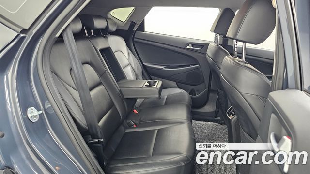 Hyundai Tucson Gasoline 1.6 turbo 2WD Modern 2019 — фото 12