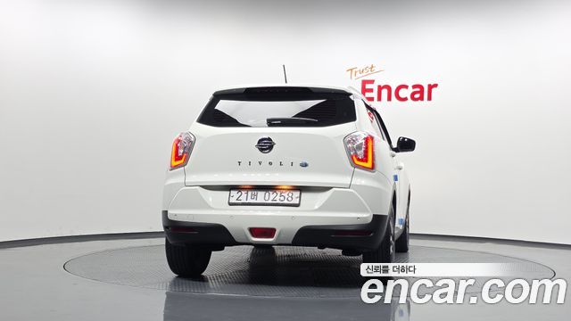 KG Mobility (SsangYong) Tivoli Diesel VX 2WD 2016 — фото 4