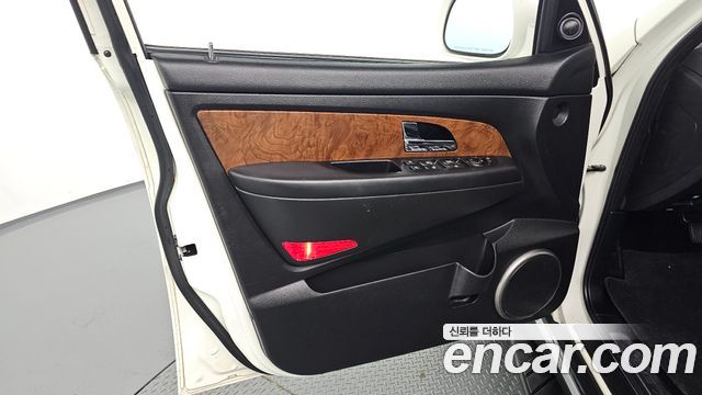 KG Mobility (SsangYong) Rexton W 2.2 4WD RX7 Luxury 2016 — фото 24