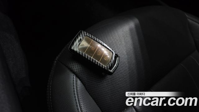 Genesis G80 3.3 GDI Luxury 2019 — фото 17