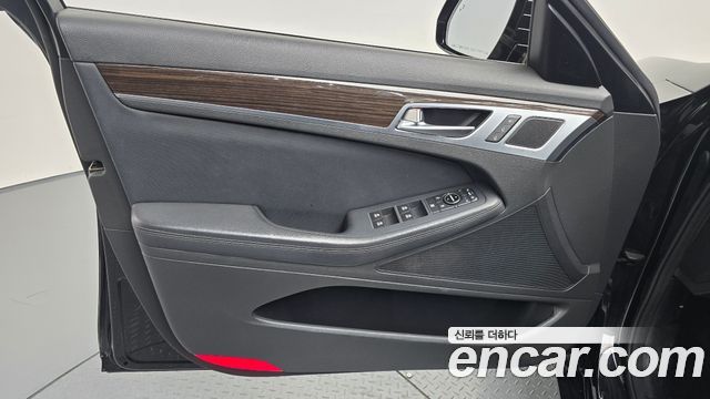Genesis G80 3.3 GDI Luxury 2019 — фото 24