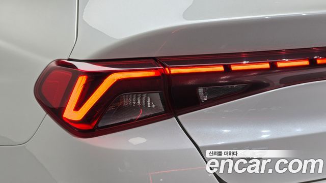 Kia K5 (III) 1.6 Turbo Prestige 2020 — фото 23