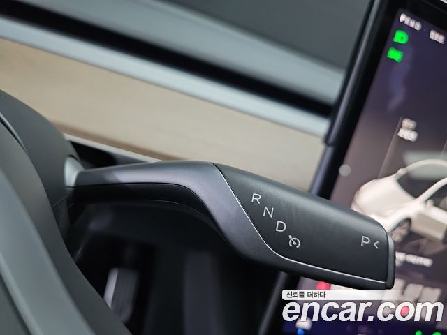 Tesla Model Y Long Range AWD 2022 — фото 9