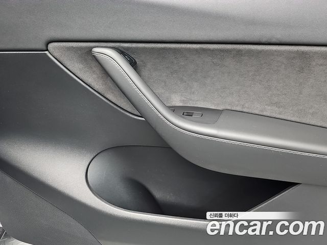 Tesla Model Y Long Range AWD 2022 — фото 21