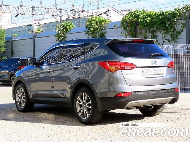 Hyundai Santa Fe (DM) Diesel(e-VGT) 2.0 2WD Morden 2013 — фото 3