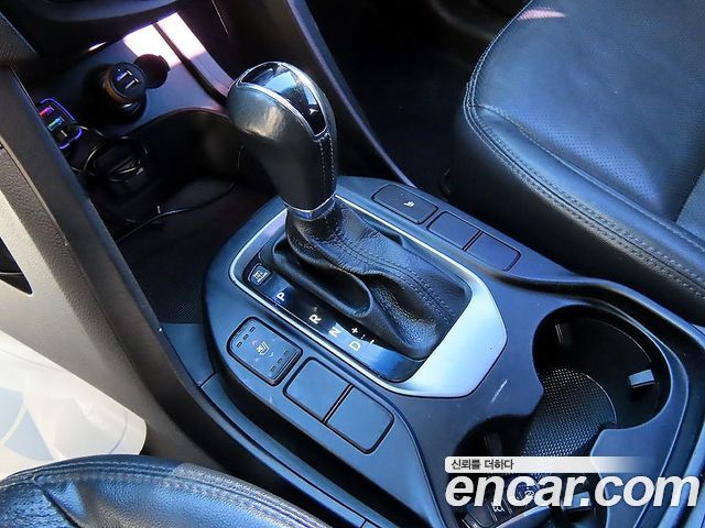 Hyundai Santa Fe (DM) Diesel(e-VGT) 2.0 2WD Morden 2013 — фото 10