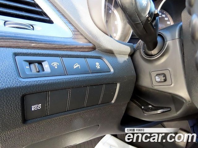 Hyundai Santa Fe (DM) Diesel(e-VGT) 2.0 2WD Morden 2013 — фото 16