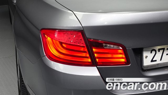 BMW 5 Series (F10) 528i 2013 — фото 23