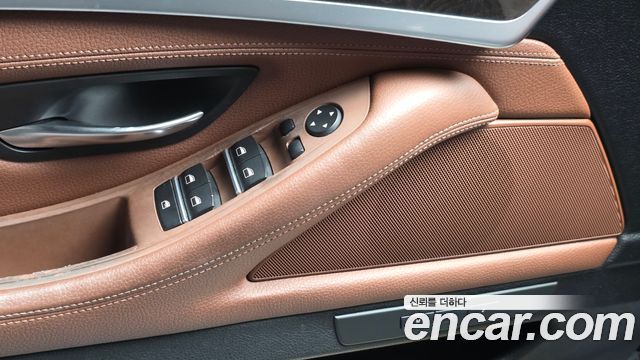 BMW 5 Series (F10) 528i 2013 — фото 32