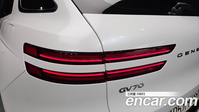 Genesis GV70 2.5T Gasoline 2WD 2021 — фото 23