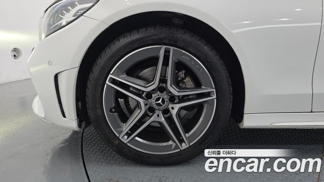 Mercedes-Benz C-Class (W205) C200 AMG Line 2021 — фото 5