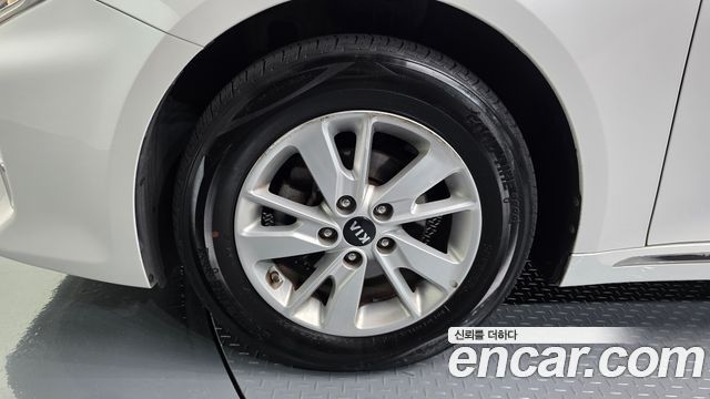 Kia K5 (II) LPI SX Luxury 2016 — фото 5