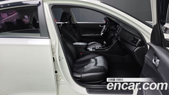 Kia K5 (II) LPI SX Luxury 2016 — фото 11
