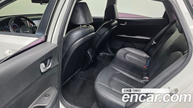 Kia K5 (II) LPI SX Luxury 2016 — фото 12
