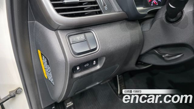 Kia K5 (II) LPI SX Luxury 2016 — фото 16
