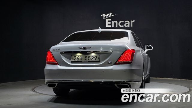 Genesis EQ900 3.3 T-GDI AWD Premiun Luxury 2017 — фото 4