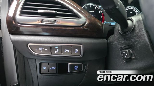 Genesis EQ900 3.3 T-GDI AWD Premiun Luxury 2017 — фото 18