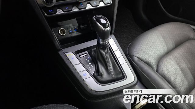 Hyundai Avante (AD) 1.6 Smart Choice 2020 — фото 9