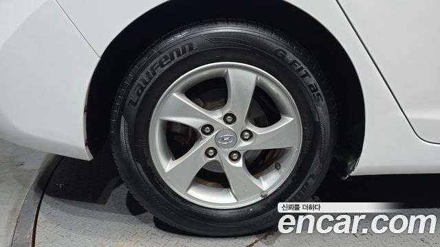 Hyundai Avante (MD) M16 GDI Luxury 2012 — фото 5