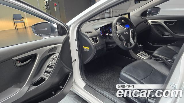 Hyundai Avante (MD) M16 GDI Luxury 2012 — фото 10