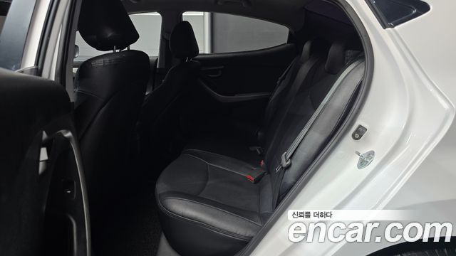 Hyundai Avante (MD) M16 GDI Luxury 2012 — фото 12