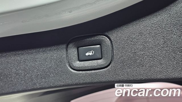 Renault Korea QM6 2.0 LPe RE Signature 2WD 2020 — фото 31