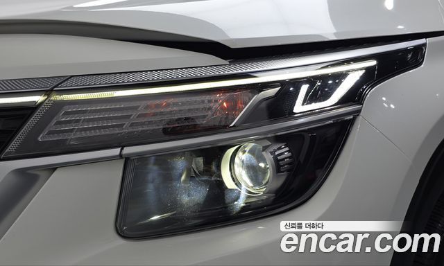 Kia Seltos Diesel 1.6 2WD Prestige 2020 — фото 22
