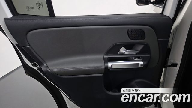 Mercedes-Benz EQB (X243) EQB300 4MATIC 2023 — фото 25