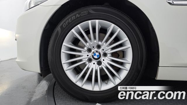 BMW 5 Series (F10) 520d xDrive 2015 — фото 5