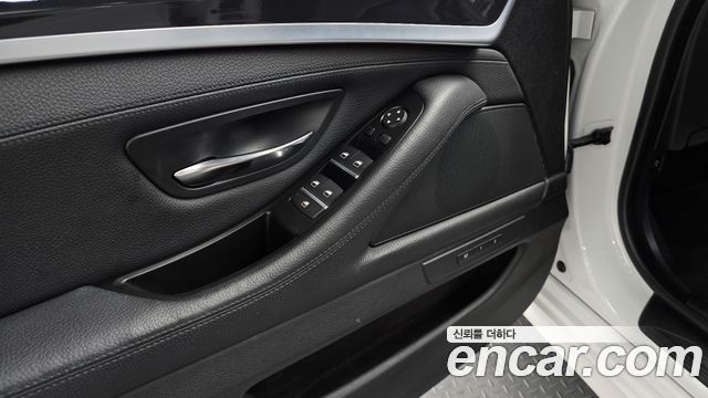BMW 5 Series (F10) 520d xDrive 2015 — фото 19