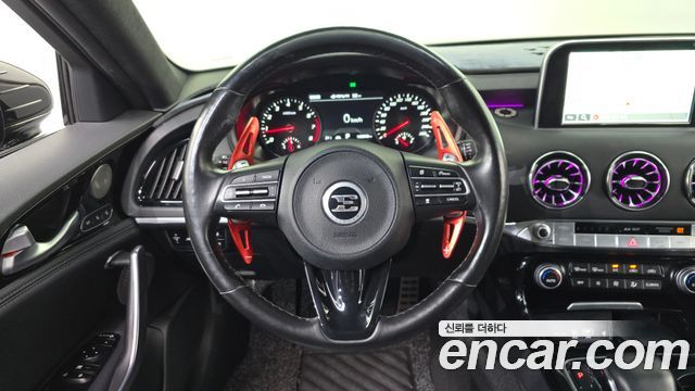 Kia Stinger 2.0 Turbo 2WD Platinum 2018 — фото 13