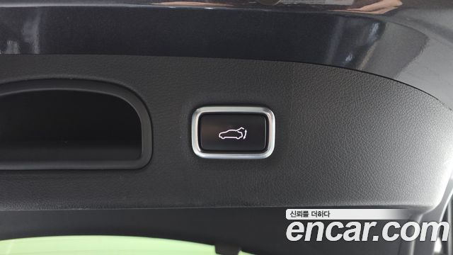 Kia Stinger 2.0 Turbo 2WD Platinum 2018 — фото 16