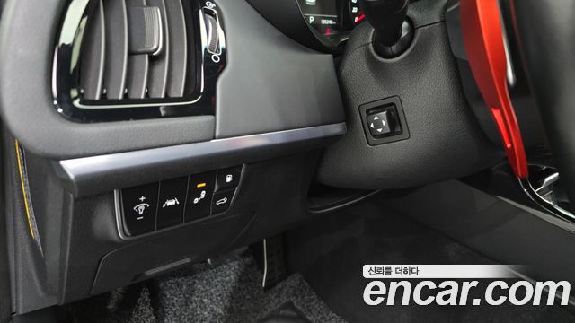 Kia Stinger 2.0 Turbo 2WD Platinum 2018 — фото 28