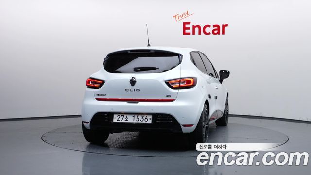 Renault Korea Clio Intens 2018 — фото 4