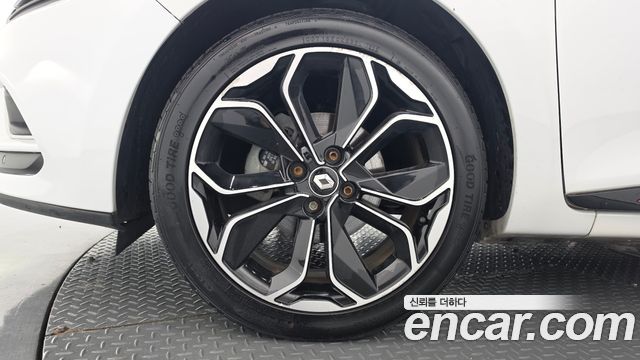 Renault Korea Clio Intens 2018 — фото 5