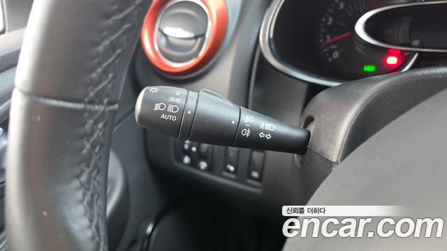 Renault Korea Clio Intens 2018 — фото 29